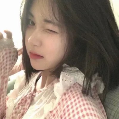 清秀俏佳人